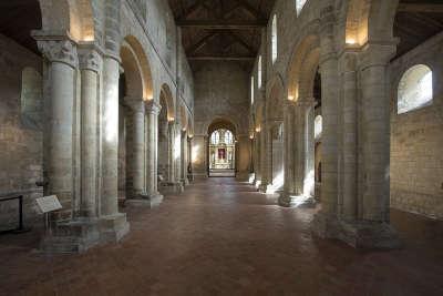 Abbaye de graville la nef romane routes touristiques de seine maritime guide touristique de la haute normandie