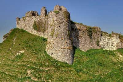 Arques la bataille rempart du chateau routes touristiques de seine maritime guide touristique de la haute normandie