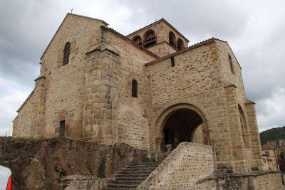 Auzon collegiale saint laurent routes touristiques de la haute loire guide touristique de l auvergne