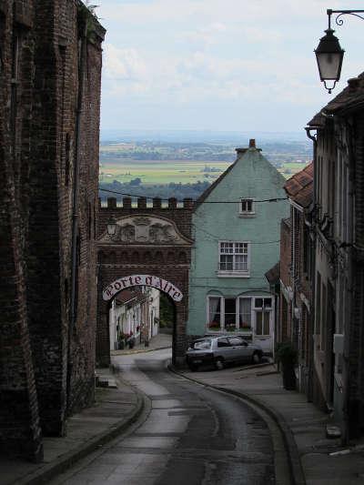 Cassel ancienne porte routes touristiques du nord guide du tourisme nord pas de calais