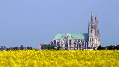 Cathedrale de chartres routes touristiques dans l eure et loir guide du tourisme centre val de loire