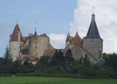 Chateauneuf en auxois chateau et l eglise routes touristiques de la cote d or guide touristique de bourgogne