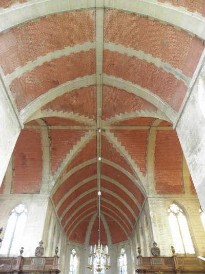 Collegiale notre dame de l assomption d ecouis interieur routes touristiques de l eure guide touristique de la haute normandie