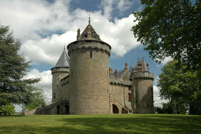 Combourg le chateau de combourg petite cite de caractere routes touristiques dans l ille et vilaine guide du tourisme en bretagne