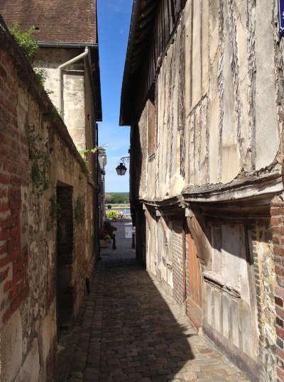 La bouille ruelle routes touristiques de seine maritime guide touristique de la haute normandie