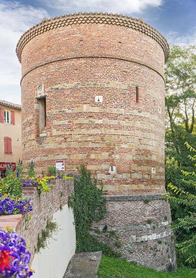 Lavaur tour des rondes routes touristiques du tarn guide du tourisme de midi pyrenees