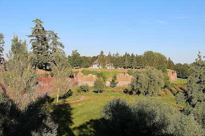 Le quesnoy petite cite de caractere bastion du gard routes touristiques du nord guide du tourisme nord pas de calais