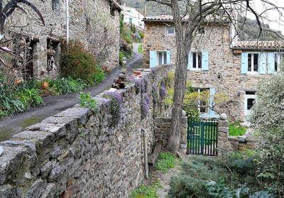 Palairac ruelle routes touristiques de l aude guide du tourisme du languedoc roussillon