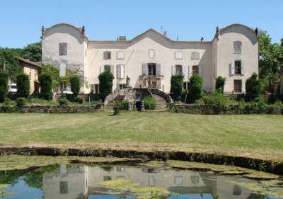 Peyrins chateau de salmard routes touristiques de la drome guide touristique de rhone alpes